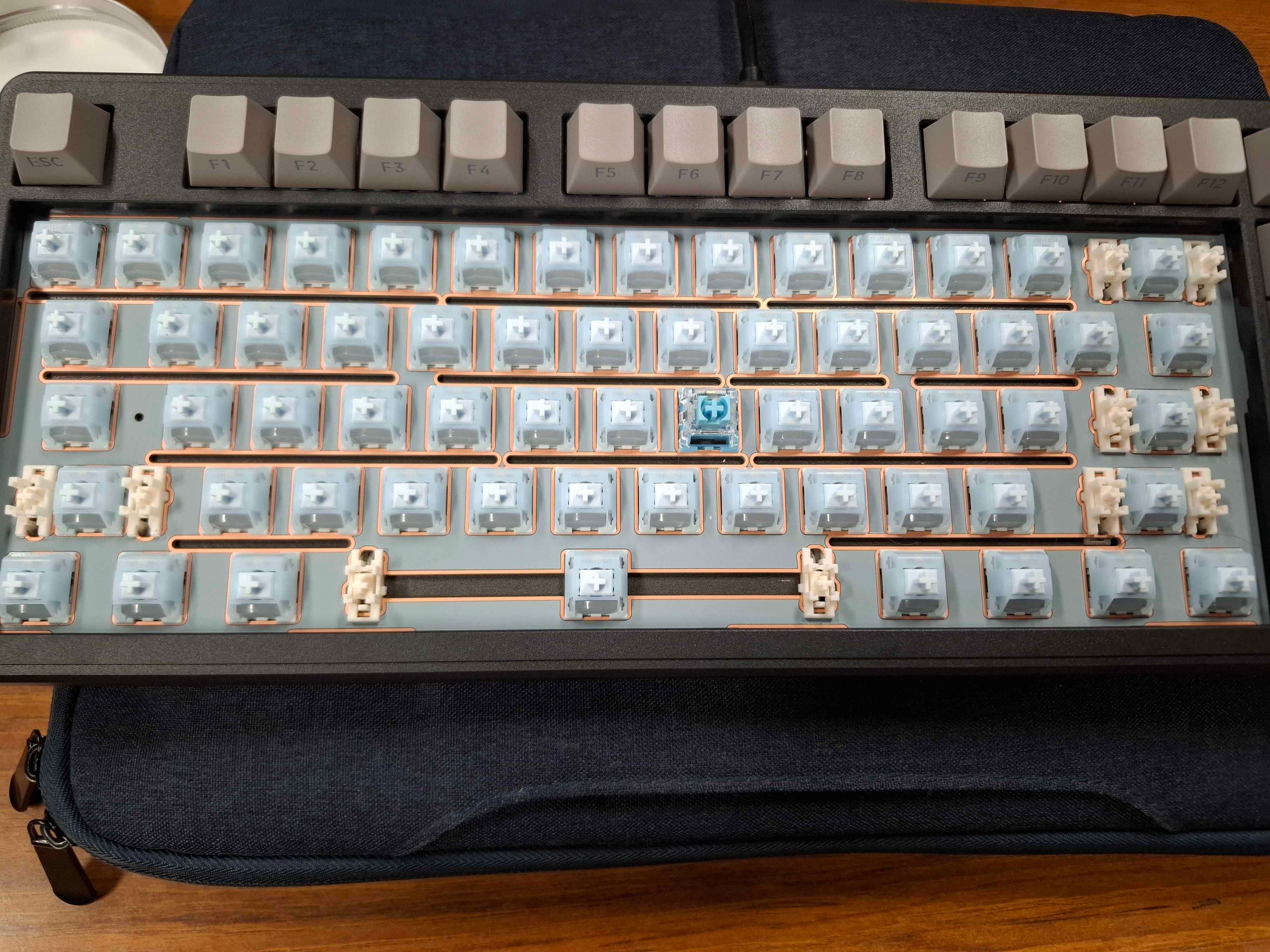 キーキャップを外した様子
