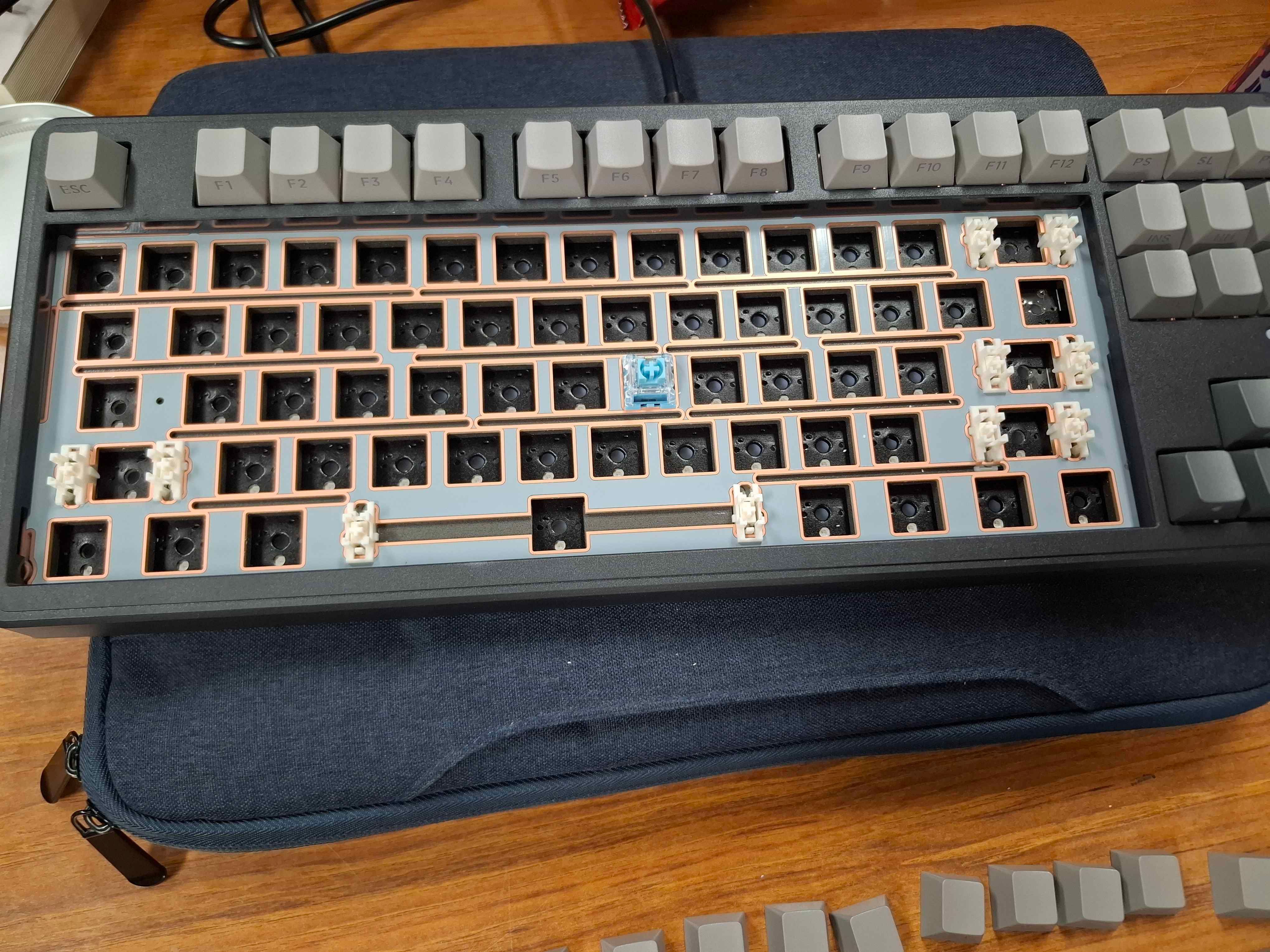 キースイッチを外した様子